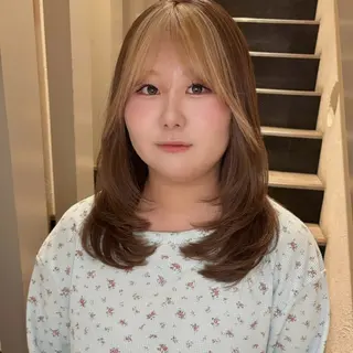 セミロング レイヤーカット⭐️ 桑原 日花理のヘアスタイル