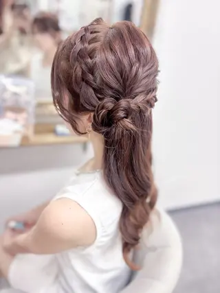 セミロング ヘアアレンジ ⭐︎moe 【ヘアメイク🧸】のヘアスタイル