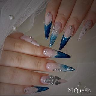 ネイル M.Queenネイル サロン天神今泉店のネイルデザイン