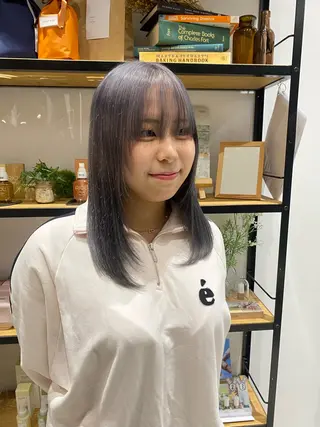 セミロング カラー 透明感カラー藤村 雄大‪✂︎‬のヘアスタイル