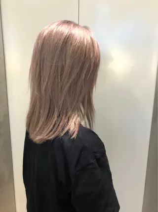 カラー 天野 利咲のヘアスタイル