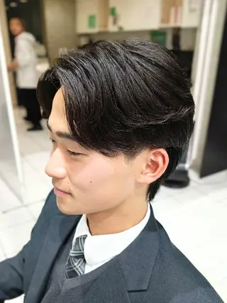 メンズ ショート 伊藤 茉莉杏のヘアスタイル