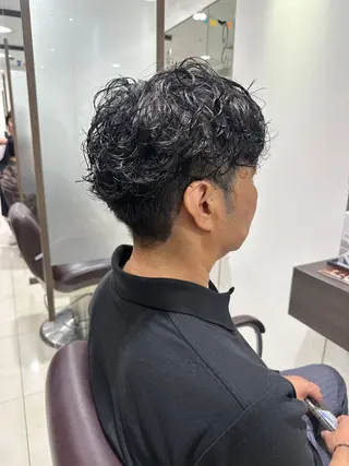 パーマ 明日空きあり‼️ 艶々カラー🩷のヘアスタイル