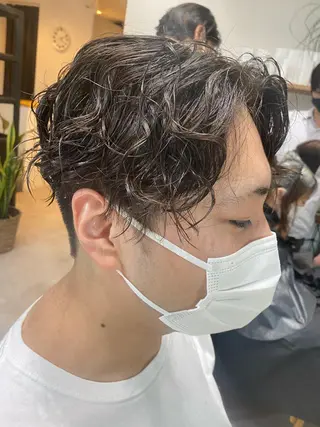 ミディアム パーマ メンズ 似合う髪型見つけます AYAKAのヘアスタイル