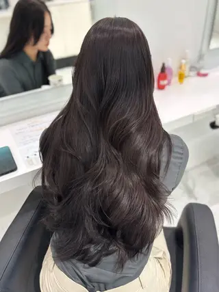 ロング カラー 流行りの透明感カラー ×縮毛矯正🤍ユウのヘアスタイル