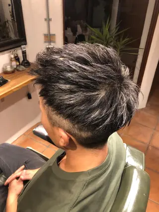 ショート カラー メンズ 冨士川 英樹のヘアスタイル