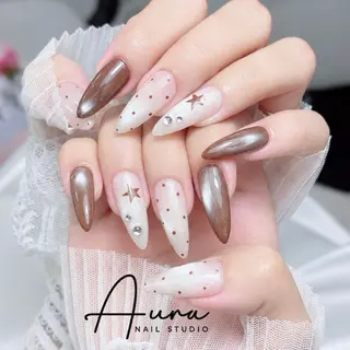 ネイル Aura Nail Studioのネイルデザイン