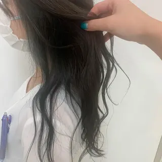 ロング 川上 紗也加のヘアスタイル