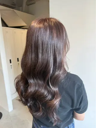 ロング 白木 彩音のヘアスタイル