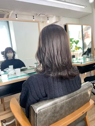ミディアム カラー パーマ ヘアアレンジ メンズ キッズ ネイル マツエク・マツパ アイブロウ 似合せレイヤー/ 柔らか透明感カラーのヘアスタイル