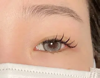 マツエク・マツパ 下野段 楓真のヘアスタイル