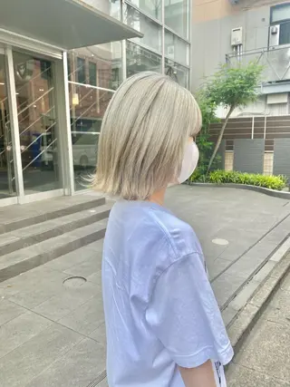 ミディアム カラー 女性目線でつくる ボブ縮毛矯正のヘアスタイル