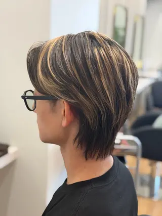ショート 🌈モテ色 村上のぶきのヘアスタイル
