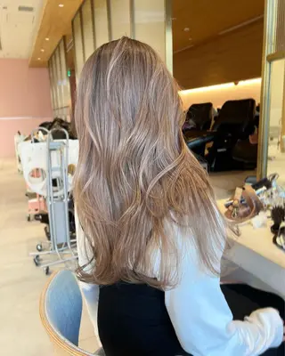ロング カラー ヘアアレンジ レイヤー専門家 ダブルカラー修のヘアスタイル