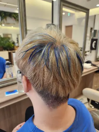 ショート カラー メンズ 推しアニメカラー🌈 ツヤ透明感カラー🦄のヘアスタイル