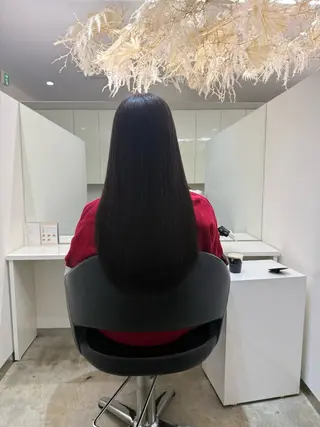 ロング カラー 成田 悠莞のヘアスタイル