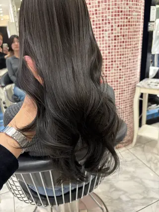 セミロング カラー パーマ 韓国っぽ水光肌カラー マンツーマン🫧なおのヘアスタイル