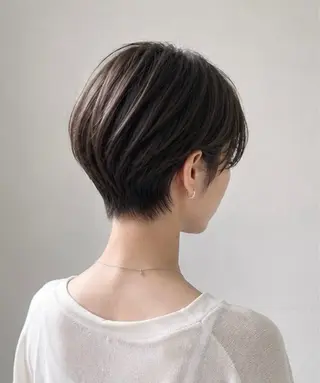 ショート ミディアムレイヤー 特化COA 日向のヘアスタイル