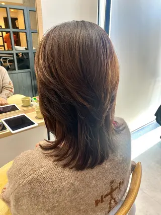 ミディアム カラー 似合う髪型見つけます AYAKAのヘアスタイル