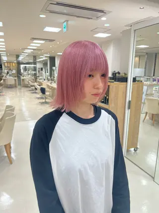 ショート カラー 暖色/ブリーチカラー 🎀 M i k uのヘアスタイル