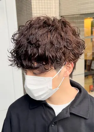 パーマ メンズ 曲がる縮毛矯正 LIBER 岩名のヘアスタイル