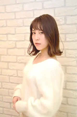 ミディアム カラー 清水 有実子のヘアスタイル