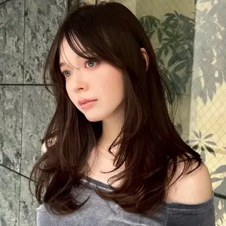 セミロング カラー ヘアアレンジ 内大久保 列夏のヘアスタイル