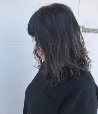 ミディアム 遠藤 和美のヘアスタイル