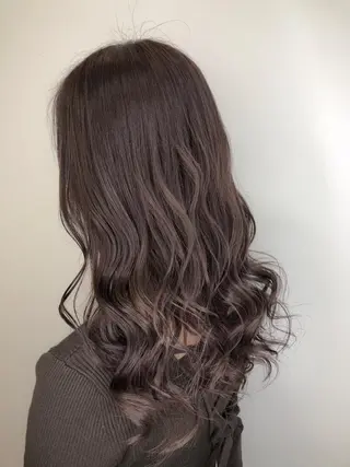 セミロング カラー 【透明感、艶髪】西村 有司のヘアスタイル