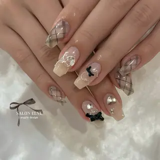 ネイル SALON ELVI.のネイルデザイン