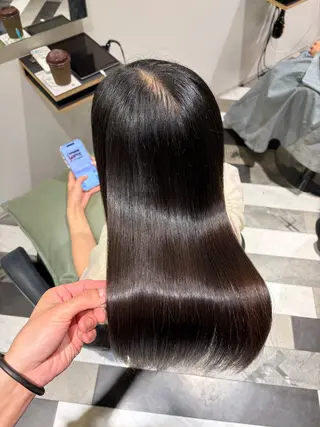 ロング 圧倒的髪質改善 ✂︎飯島悠介のヘアスタイル