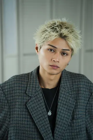 カラー メンズ 本田 誠也のヘアスタイル