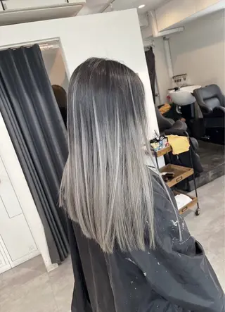 セミロング カラー 指名数No.1 /NAOYAのヘアスタイル