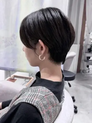 ショート 白髪ぼかし×ショート 稲垣 圭祐のヘアスタイル