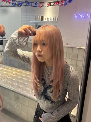 ロング カラー レイヤー sala 推しカラー職人🎀のヘアスタイル