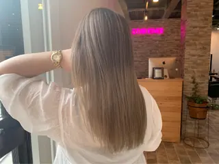 ロング カラー ヘアカラー&縮毛矯正 STAR☆RIVERのヘアスタイル