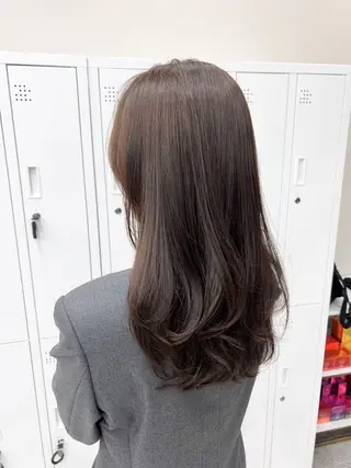 ミディアム カラー aya / ニュアンスカラーのヘアスタイル