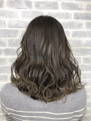 ミディアム カラー 【透明感、艶髪】西村 有司のヘアスタイル