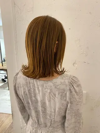ミディアム 関 桃萌果のヘアスタイル