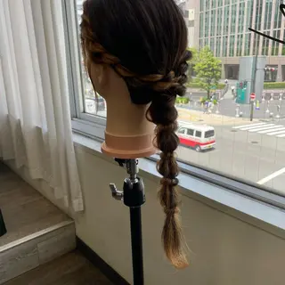 ヘアアレンジ 檜谷 晴　顔周りカットのヘアスタイル
