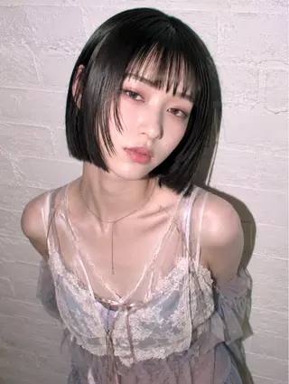 ショート ズミ/レイヤー🦖艶 カラー/Wカラーのヘアスタイル