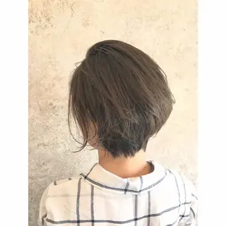 ショート カラー ハイトーンブリーチ 土坂 由志【京都】のヘアスタイル