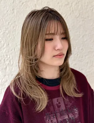 ミディアム カラー NYNYイオン四條畷 村上 心のヘアスタイル