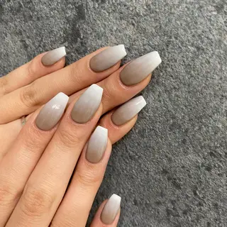 ネイル SHIORI 📍渋谷 / 円山町のネイルデザイン