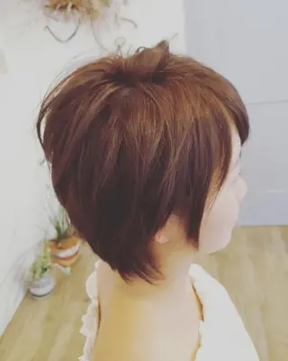 ショート カラー spa hair ark 富井直美のヘアスタイル