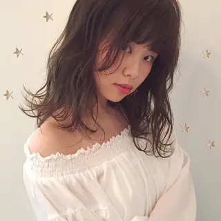 セミロング 市川 千夏のヘアスタイル