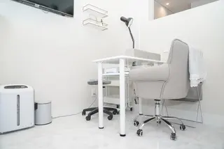ネイル salon UNE LMA見習いスタッフのネイルデザイン