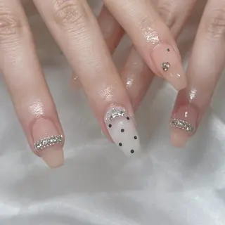 ネイル L'oeillet HIBIKIのネイルデザイン