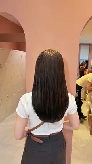 セミロング カラー 聖菜/ hina /レイヤー/艶カラーのヘアスタイル