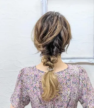 セミロング ヘアアレンジ HIKARI@ Ruheplatzのヘアスタイル